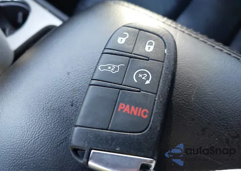 2018 Jeep Grand Cherokee Limited 4X2 z USA, uszkodzony, nr VIN 1C4RJEBG5JC512252